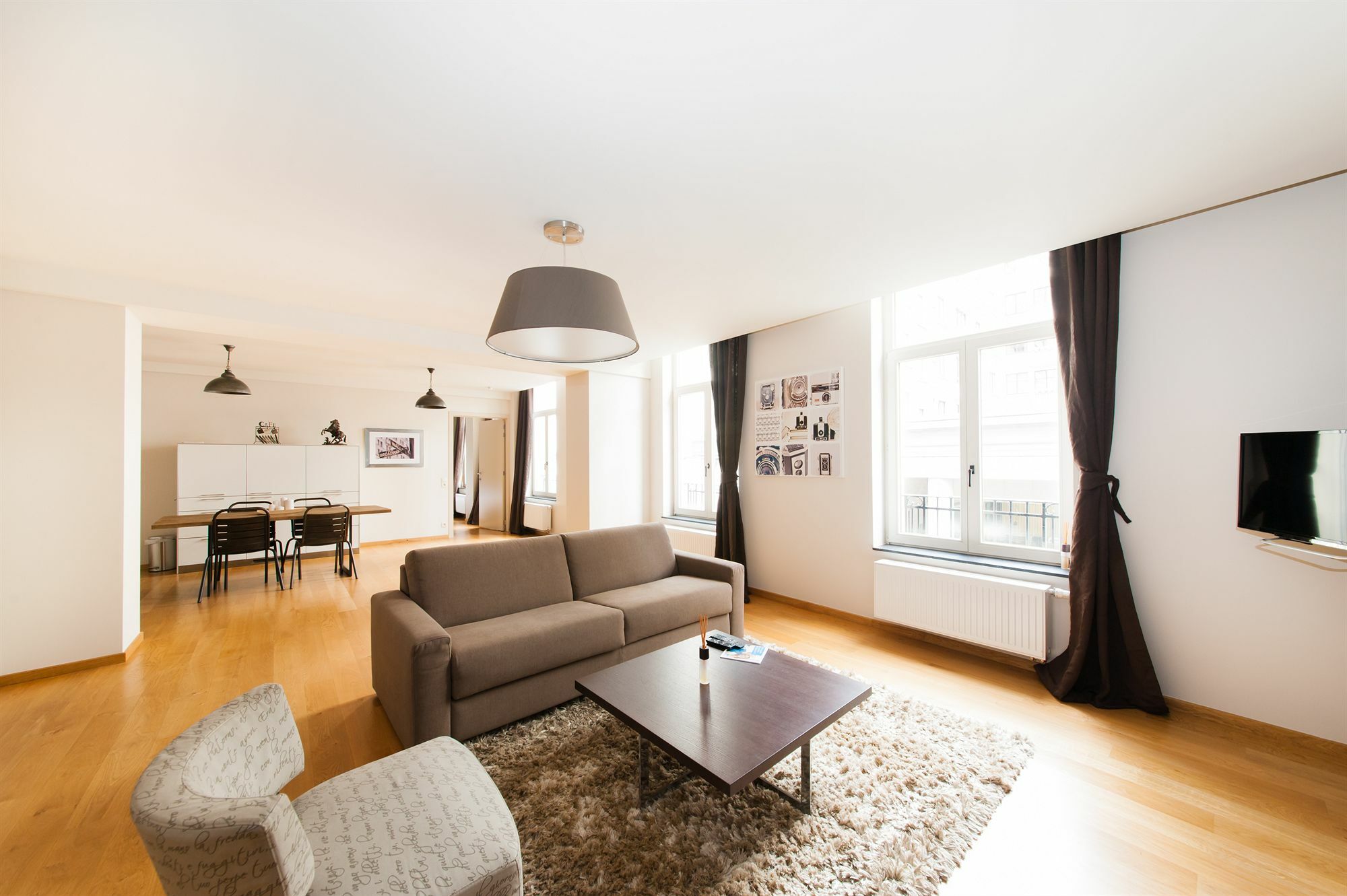 Smartflats - Monnaie Apartment Brussels Luaran gambar